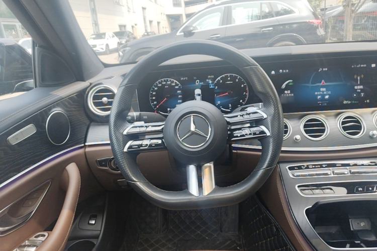 Used Mercedes-Benz E-Class 2022 E 260 Stylish Sports Edition Steering Wheel