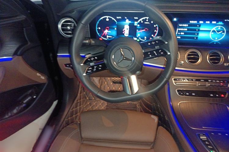 Used Mercedes-Benz E-Class 2022 Second Facelift E 260 L Sport Edition Steering Wheel