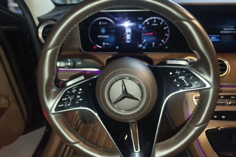 Used Mercedes-Benz E-Class 2022 Updated E 300 L Stylish Edition Steering Wheel