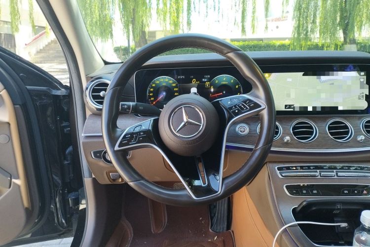 Used Mercedes-Benz E-Class 2022 Second Facelift E 260 L Steering Wheel