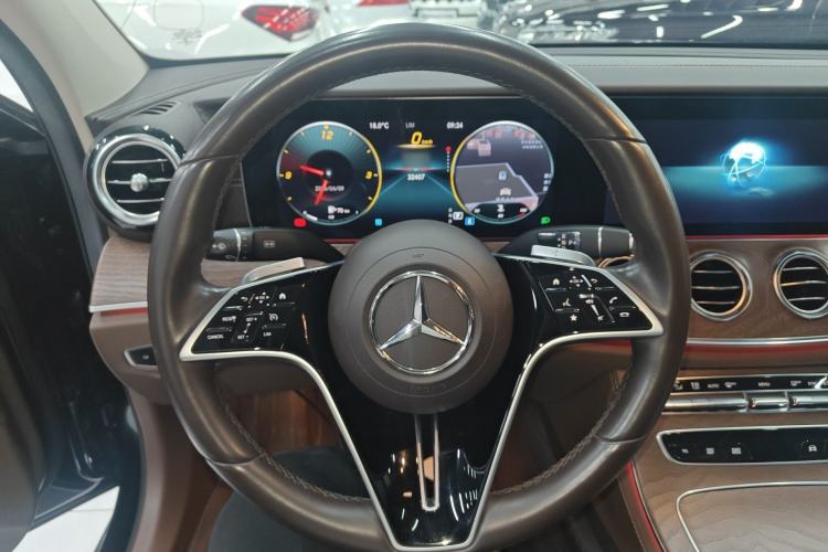 Used Mercedes-Benz E-Class 2022 E 260 L Steering Wheel