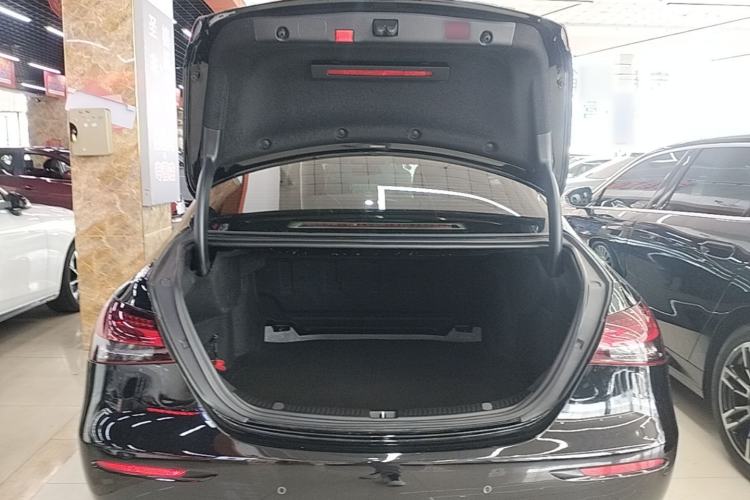 Used Mercedes-Benz E-Class 2022 Revised Version E 300 L Fashion Edition Trunk
