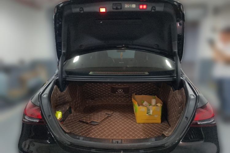 Used Mercedes-Benz E-Class 2022 E 300 L Luxury Model Trunk