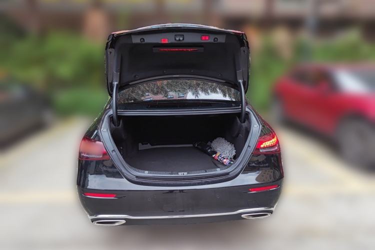 Used Mercedes-Benz E-Class 2022 Revised Version E 300 L Luxury Edition Trunk