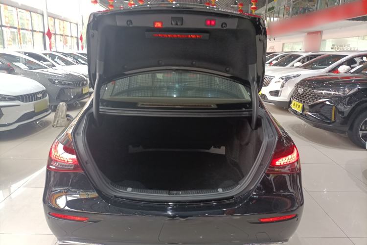 Used Mercedes-Benz E-Class 2022 Second Facelift E 300 L Luxury Edition Trunk