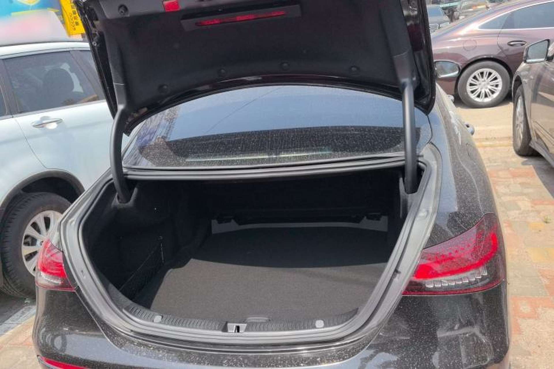 Used Mercedes-Benz E-Class 2022 Updated E 300 L Luxury Edition Trunk