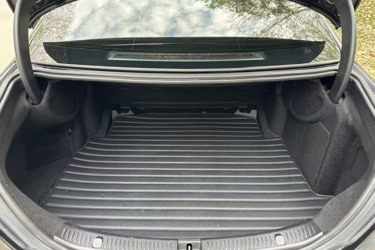 Used Mercedes-Benz E-Class 2022 Restyled E 260 L Sport Edition Trunk