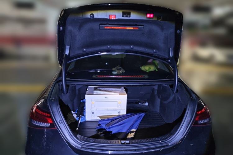 Used Mercedes-Benz E-Class 2022 Updated E 300 L Luxury Edition Trunk