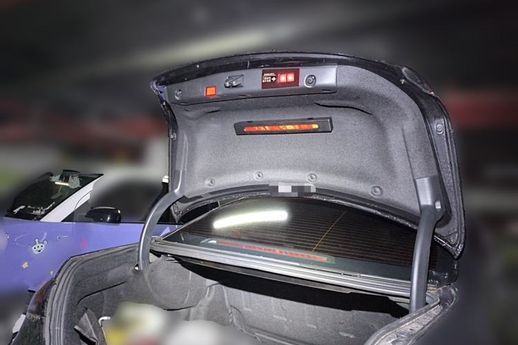 Used Mercedes-Benz E-Class 2022 E 300 L Sport Luxury Edition Trunk