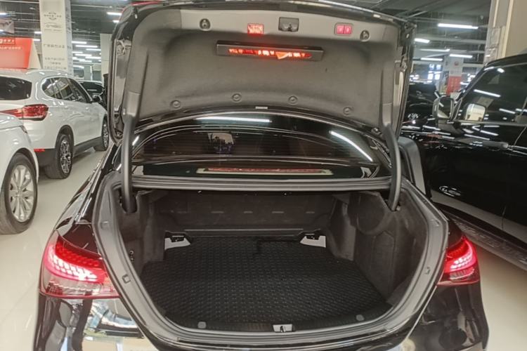 Used Mercedes-Benz E-Class 2022 E 300 L Luxury Model Trunk