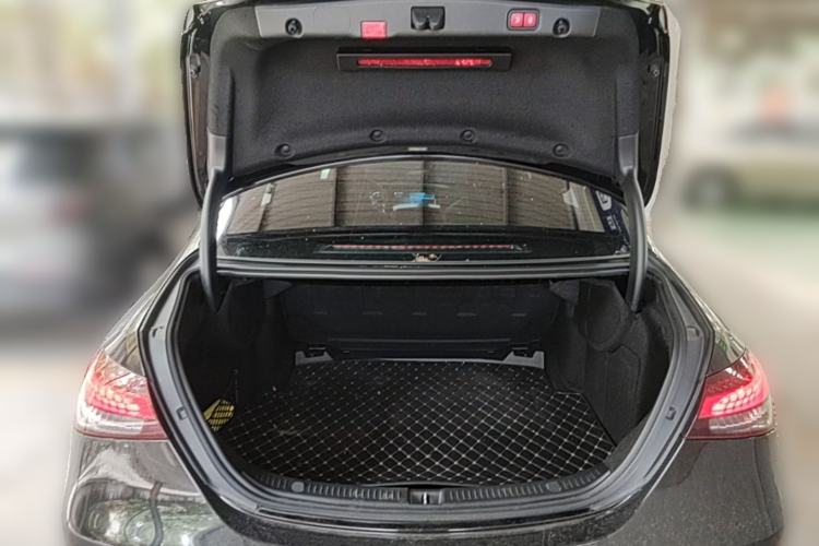 Used Mercedes-Benz E-Class 2022 Revised E 300 L Sporty and Stylish Edition Trunk