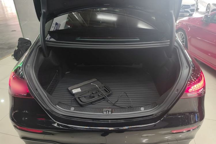 Used Mercedes-Benz E-Class 2022 E 260 L Sport Edition Trunk