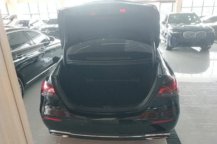 Used Mercedes-Benz E-Class 2022 Revised Version E 300 L Luxury Edition Trunk