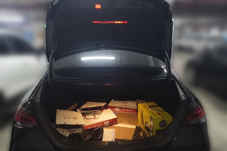 Used Mercedes-Benz E-Class 2022 E 260 L Trunk