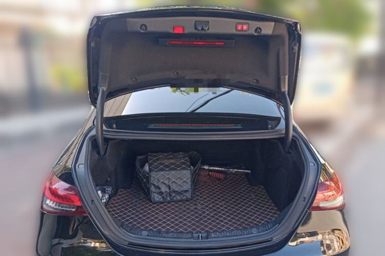 Used Mercedes-Benz E-Class 2022 Revised E 300 L Sporty and Stylish Edition Trunk
