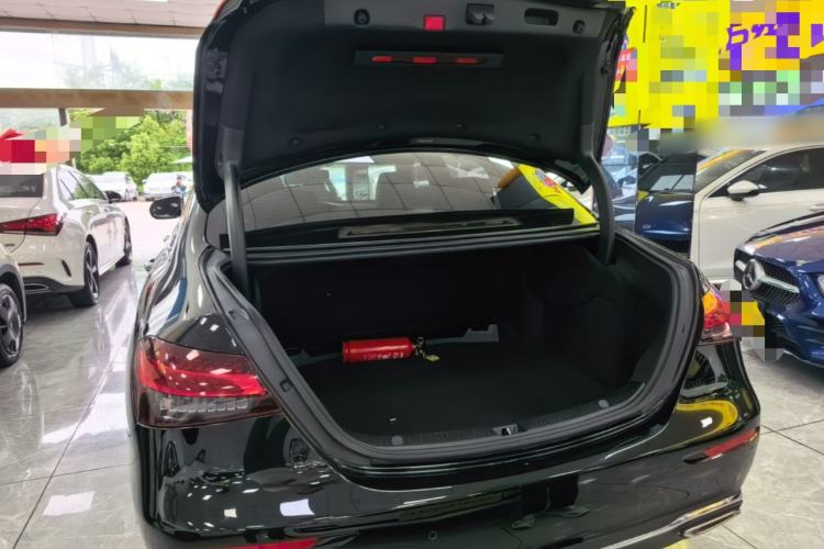 Used Mercedes-Benz E-Class 2022 E 260 L Trunk