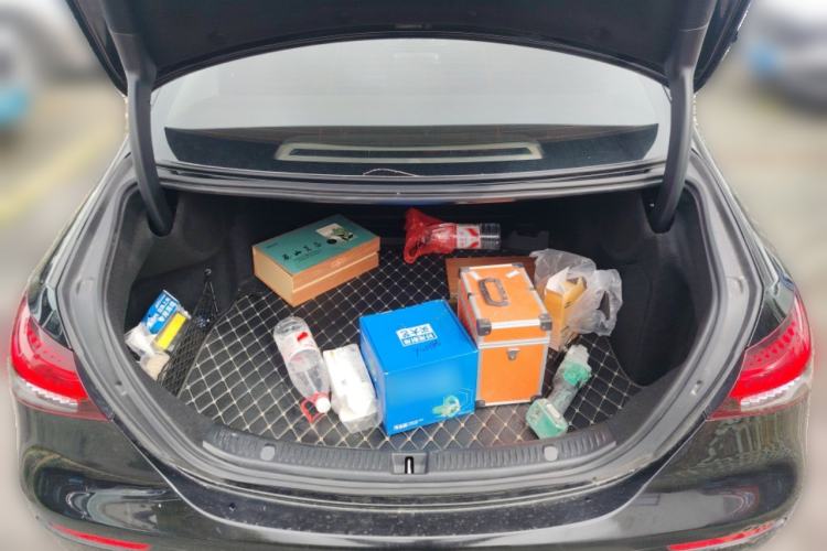 Used Mercedes-Benz E-Class 2022 Updated E 260 L Trunk