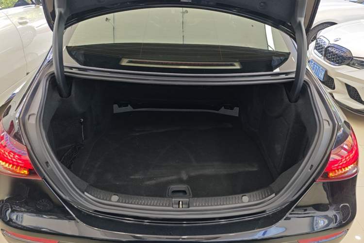 Used Mercedes-Benz E-Class 2022 Second Facelift E 300 L Luxury Edition Trunk