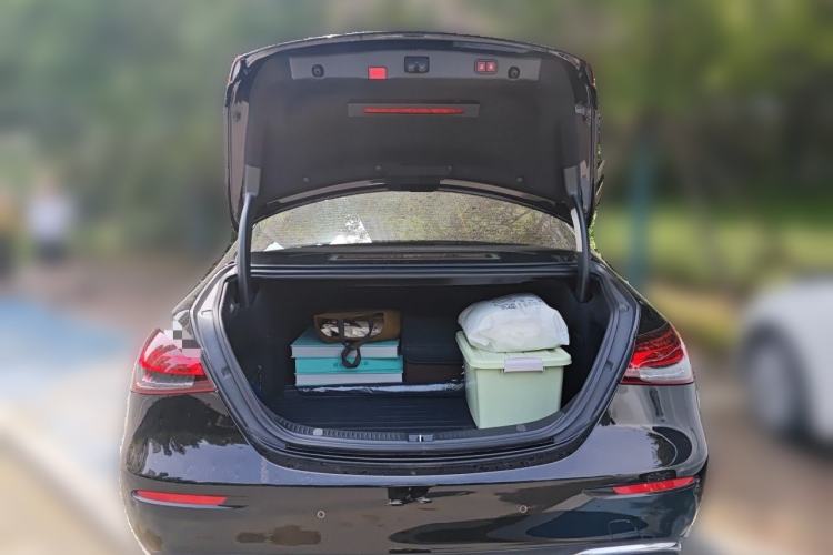 Used Mercedes-Benz E-Class 2022 Revised Version E 300 L Fashion Edition Trunk