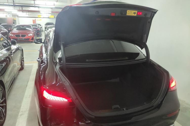 Used Mercedes-Benz E-Class 2022 Revised Version E 300 L Fashion Edition Trunk