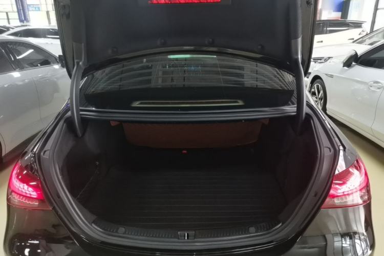 Used Mercedes-Benz E-Class 2022 Updated E 300 L Luxury Edition Trunk
