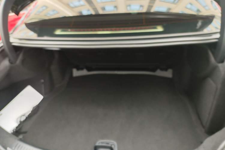 Used Mercedes-Benz E-Class 2022 Second Facelift E 260 L Trunk