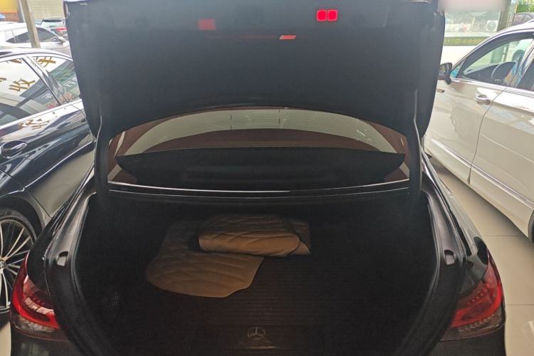 Used Mercedes-Benz E-Class 2022 Updated E 300 L Luxury Edition Trunk