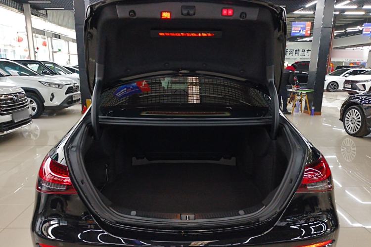 Used Mercedes-Benz E-Class 2022 Updated E 300 L Stylish Edition Trunk