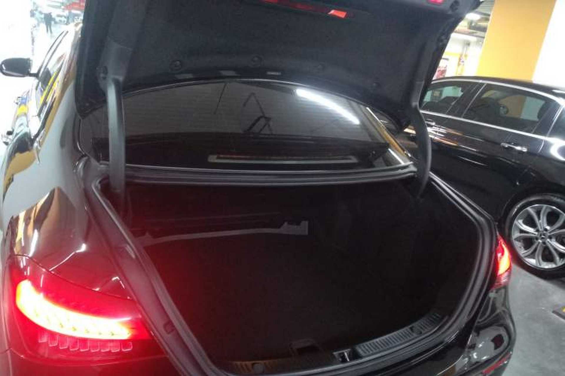 Used Mercedes-Benz E-Class 2022 Updated E 300 L Luxury Edition Trunk