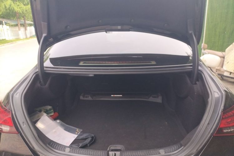 Used Mercedes-Benz E-Class 2022 Updated E 300 L Stylish Edition Trunk