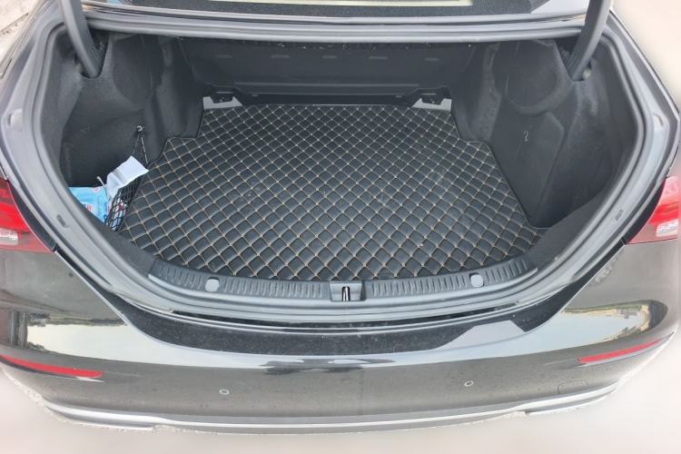 Used Mercedes-Benz E-Class 2022 E 300 L Stylish Model Trunk