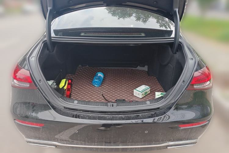 Used Mercedes-Benz E-Class 2022 Updated E 300 L Luxury Edition Trunk