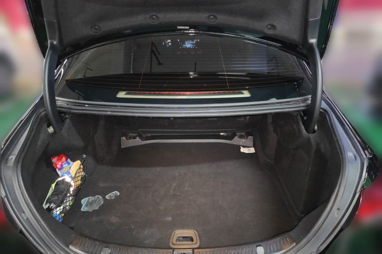 Used Mercedes-Benz E-Class 2022 Updated E 300 L Luxury Edition Trunk