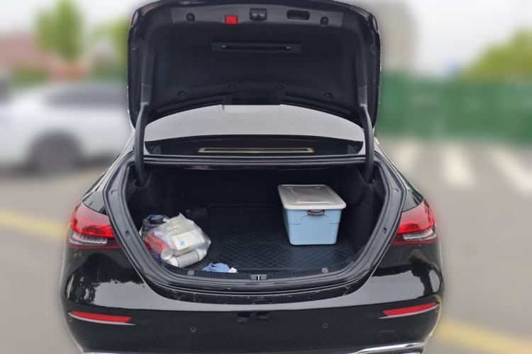 Used Mercedes-Benz E-Class 2022 E 260 L Trunk