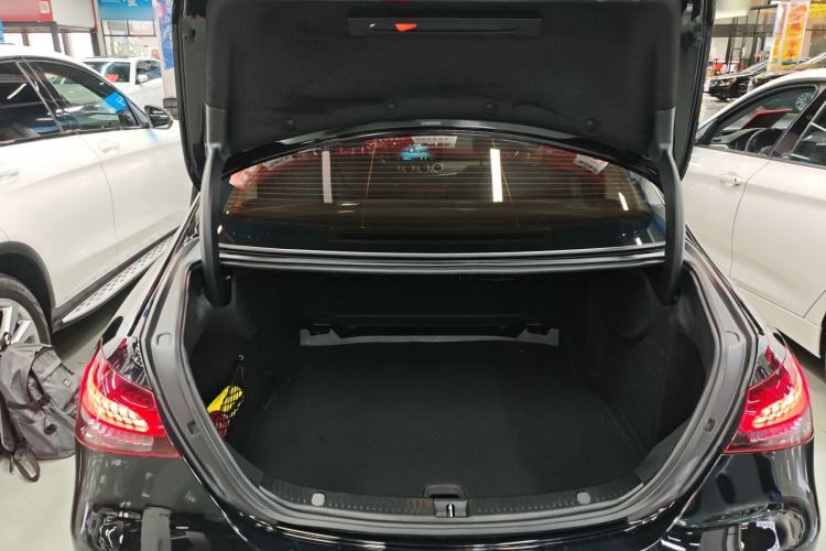 Used Mercedes-Benz E-Class 2022 Revised Version E 300 L Luxury Edition Trunk