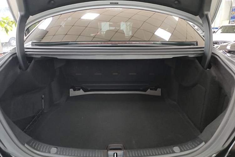 Used Mercedes-Benz E-Class 2022 E 260 L Sport Edition Trunk