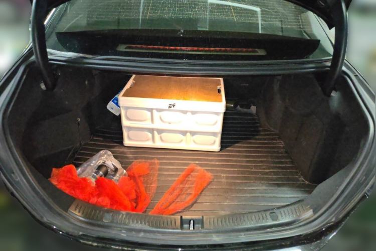 Used Mercedes-Benz E-Class 2022 Second Facelift E 300 L Fashion Edition Trunk