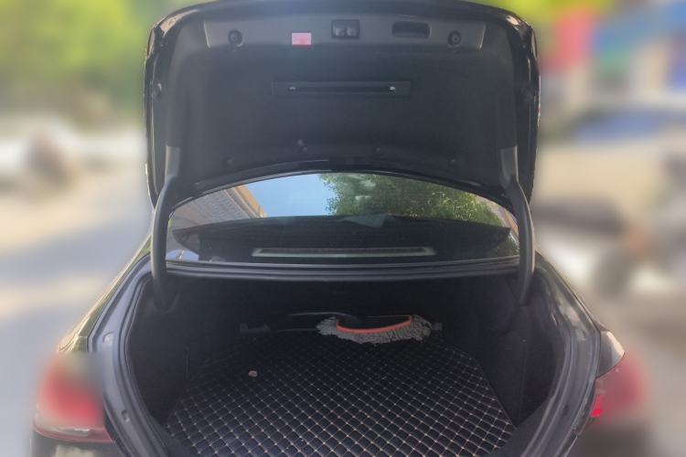 Used Mercedes-Benz E-Class 2022 E 260 L Trunk