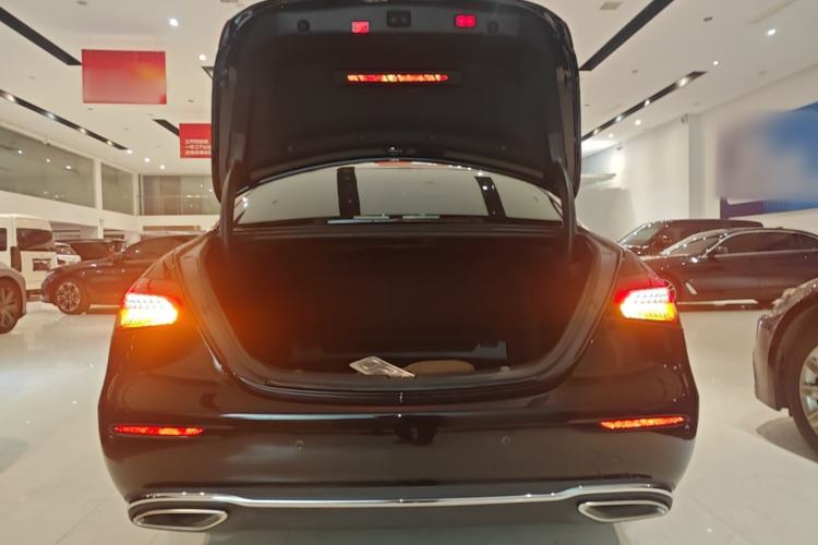 Used Mercedes-Benz E-Class 2022 Revised Version E 300 L Luxury Edition Trunk