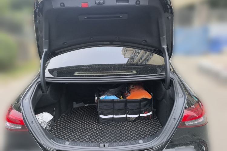 Used Mercedes-Benz E-Class 2022 E 260 L Trunk