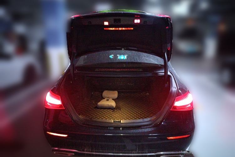 Used Mercedes-Benz E-Class 2022 Updated E 300 L Stylish Edition Trunk