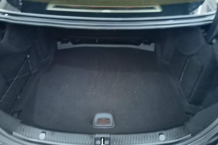Used Mercedes-Benz E-Class 2022 Second Facelift E 300 L Luxury Edition Trunk