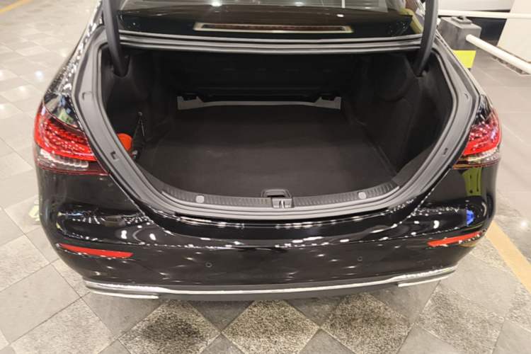 Used Mercedes-Benz E-Class 2022 E 300 L Stylish Model Trunk