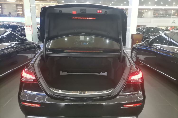 Used Mercedes-Benz E-Class 2022 Revised Version E 300 L Fashion Edition Trunk