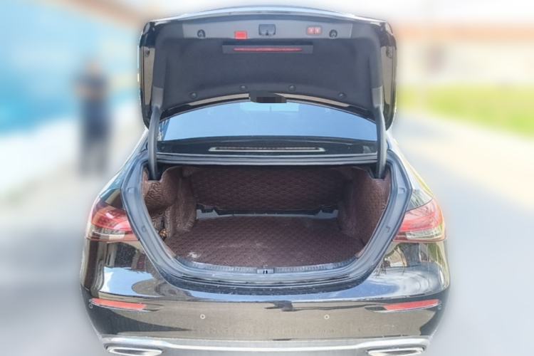 Used Mercedes-Benz E-Class 2022 Updated E 300 L Stylish Edition Trunk