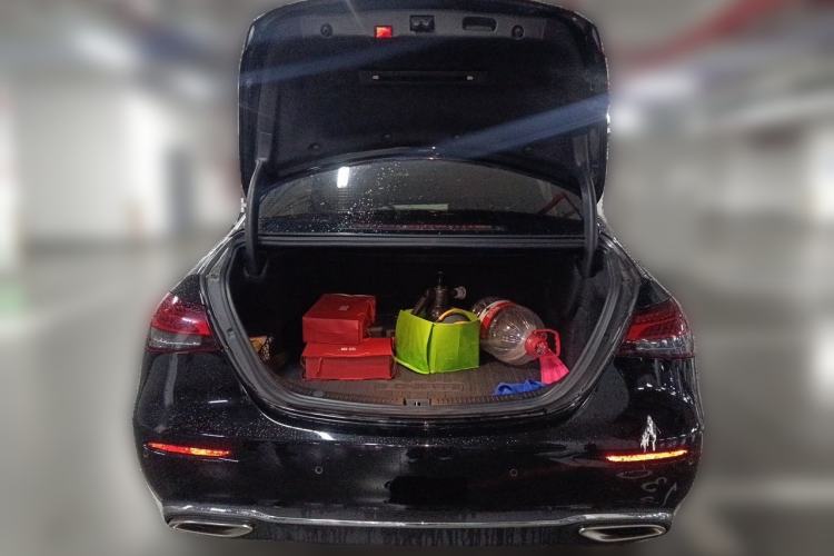 Used Mercedes-Benz E-Class 2022 E 260 L Trunk