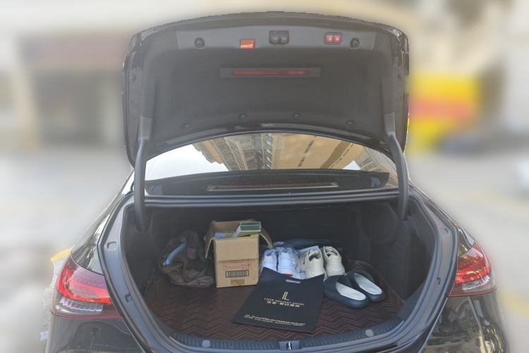 Used Mercedes-Benz E-Class 2022 E 300 L Luxury Model Trunk