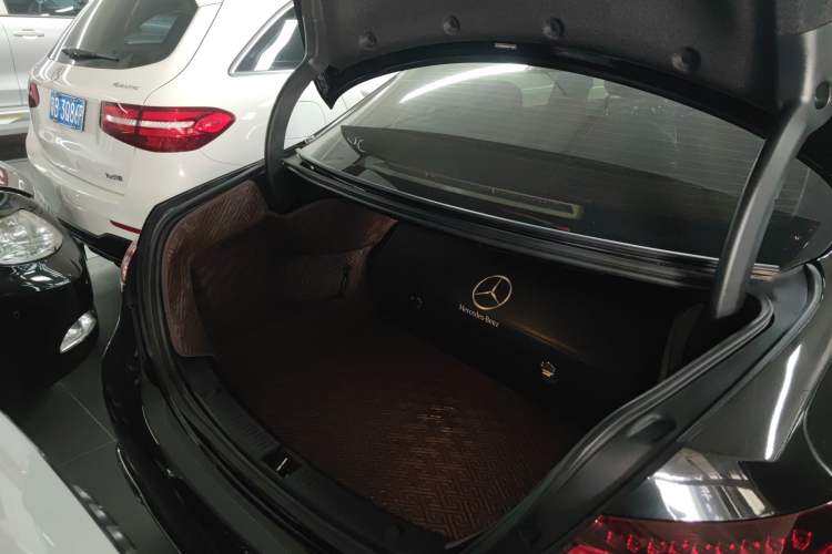 Used Mercedes-Benz E-Class 2022 Revised Version E 300 L Luxury Edition Trunk