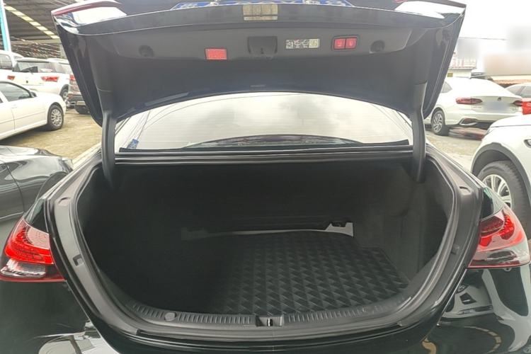 Used Mercedes-Benz E-Class 2022 Revised Version E 300 L Luxury Edition Trunk