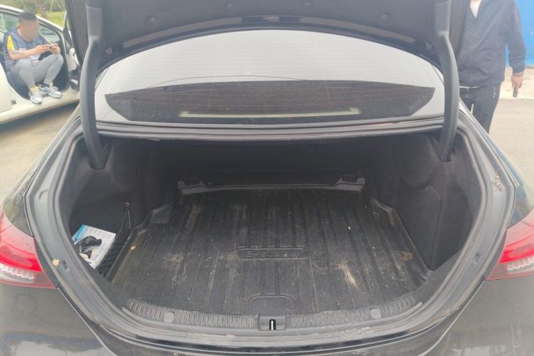 Used Mercedes-Benz E-Class 2022 Second Facelift E 260 L Trunk